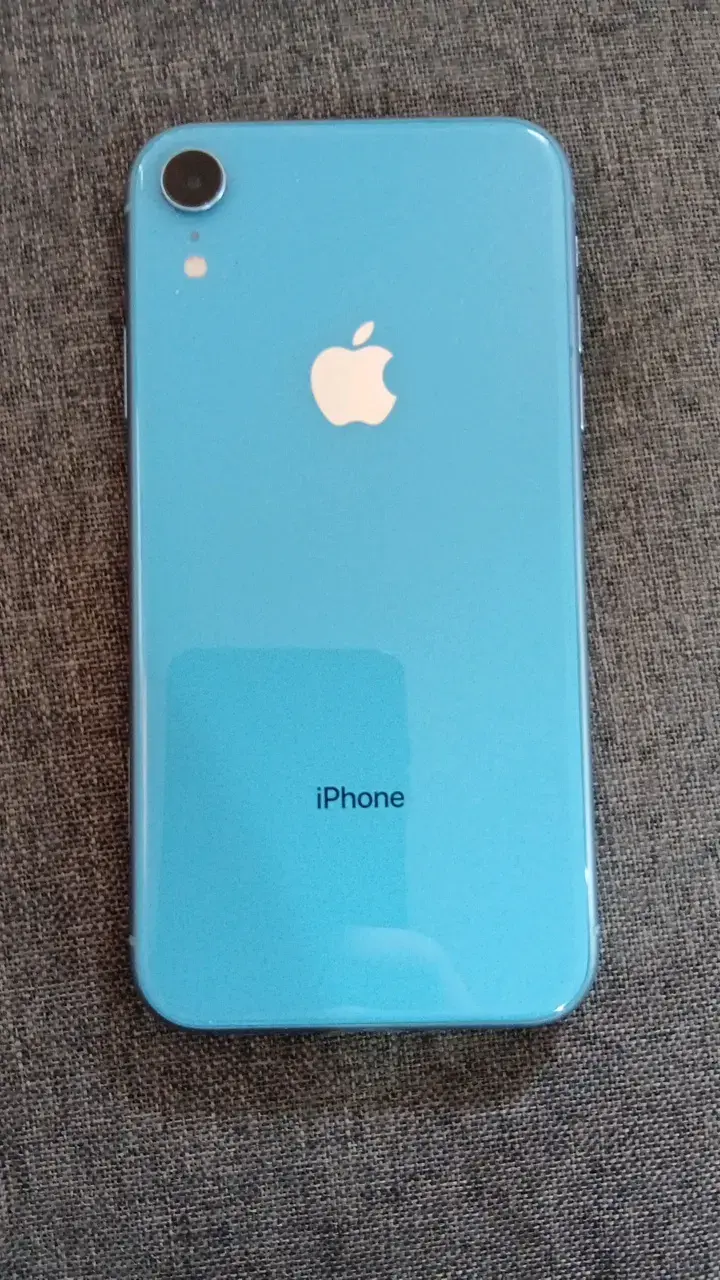 iPhone XR azul en buen estado - 1