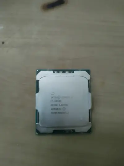 Procesador Intel Core i7-6850K 3.6GHz - miniatura 2