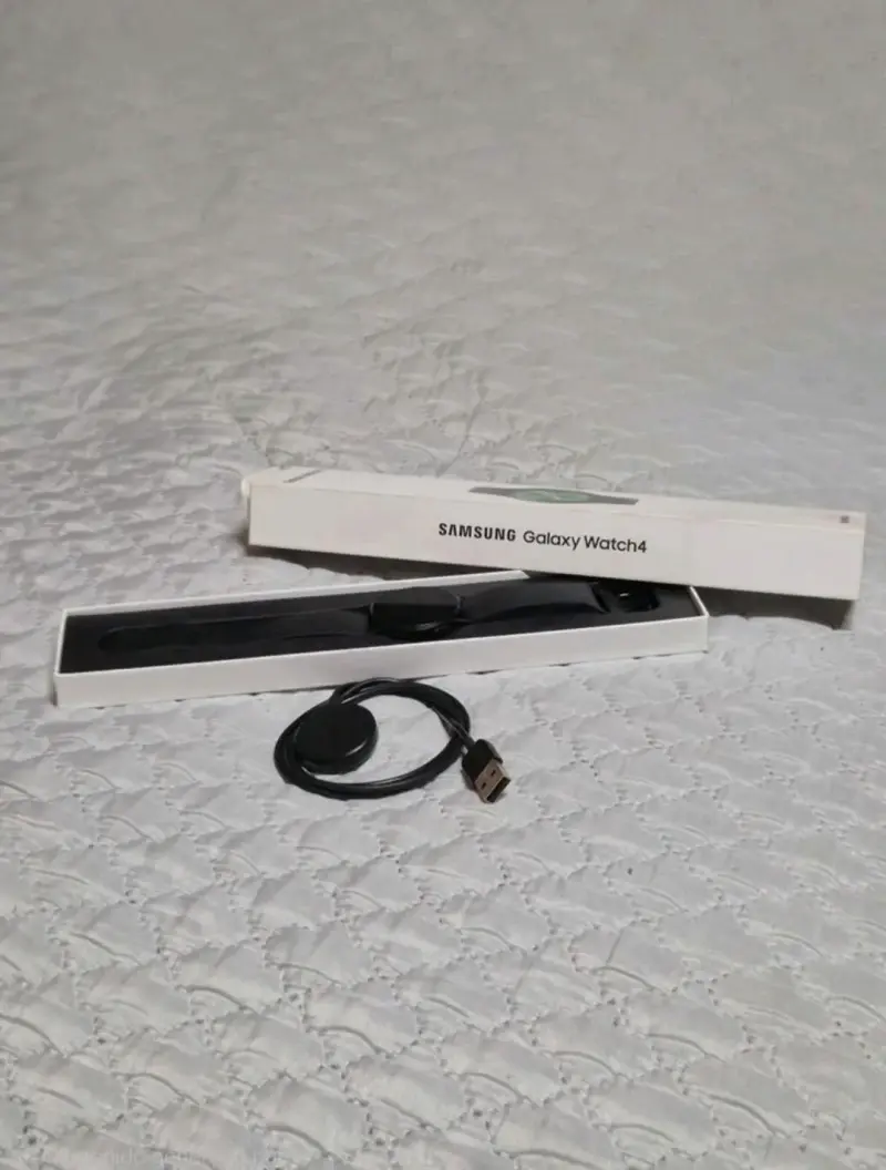 Samsung Galaxy Watch4 40mm - 1
