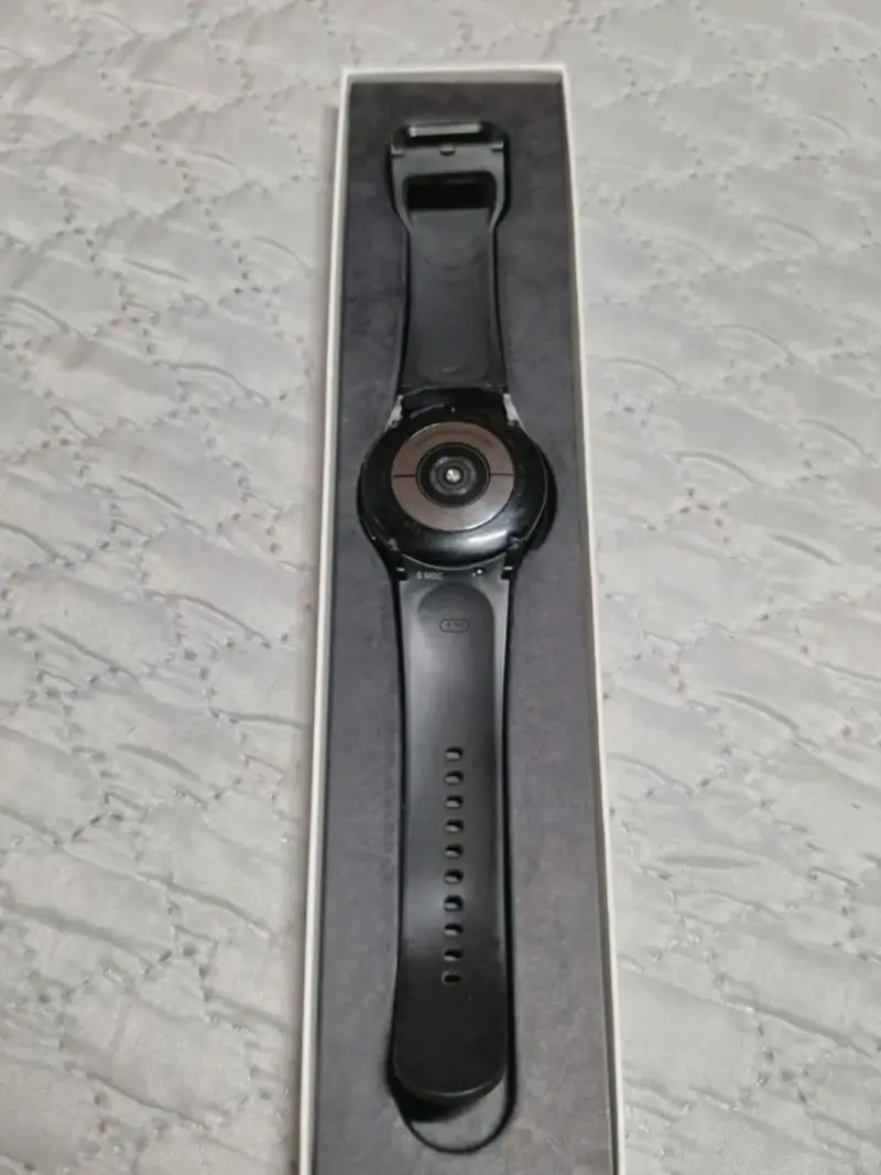 Samsung Galaxy Watch4 40mm - 4