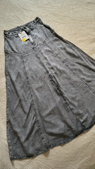 Falda larga  Umbrale gris de mezclilla talla Xs - miniatura 1