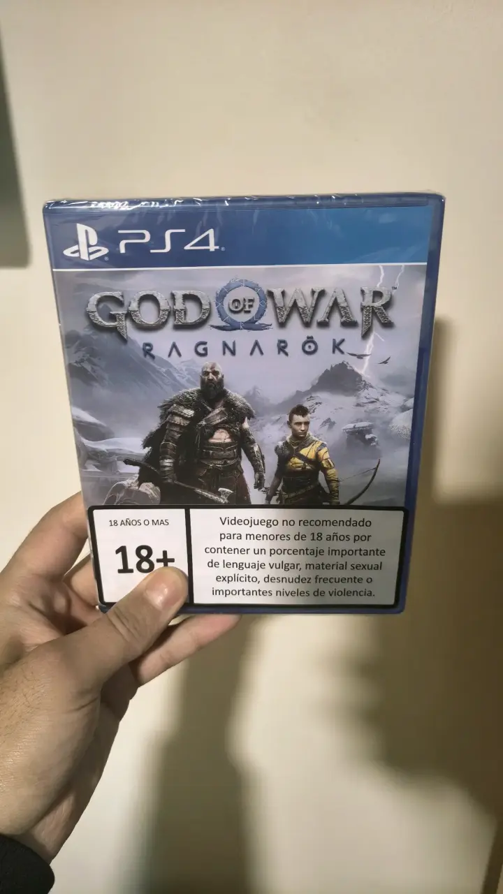 God of War Ragnarök para PS4 nuevo