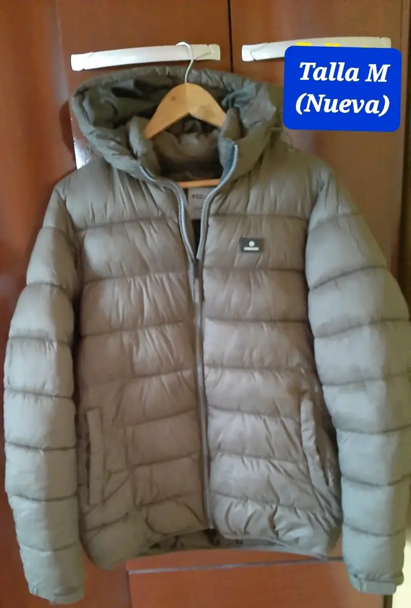 Chaqueta acolchada con capucha talla M nueva