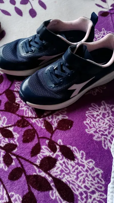 Zapatillas deportivas azul marino para niños - miniatura 1
