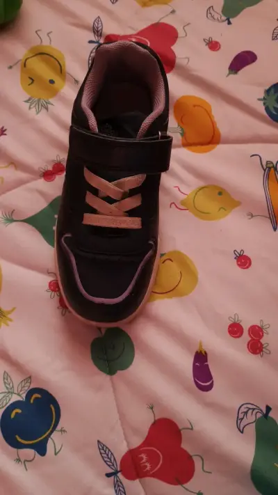 Zapatillas deportivas negras para niñas - miniatura 3
