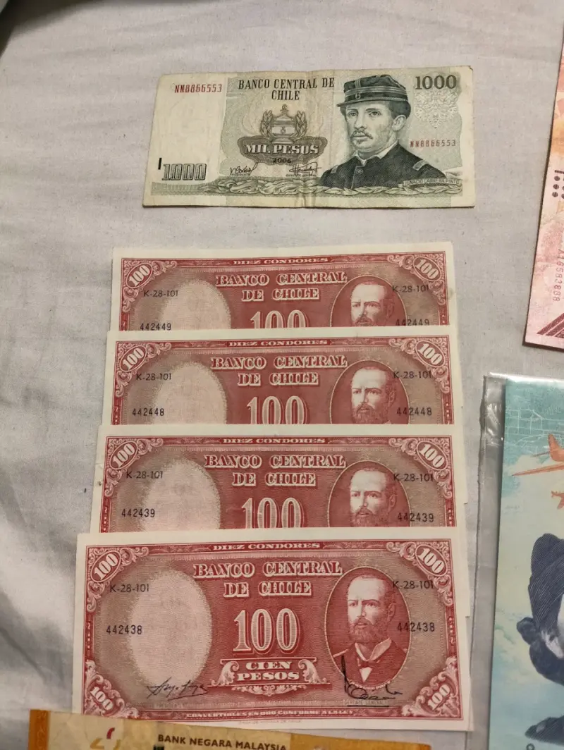 Billetes antiguos de Chile 100 y 1000 pesos