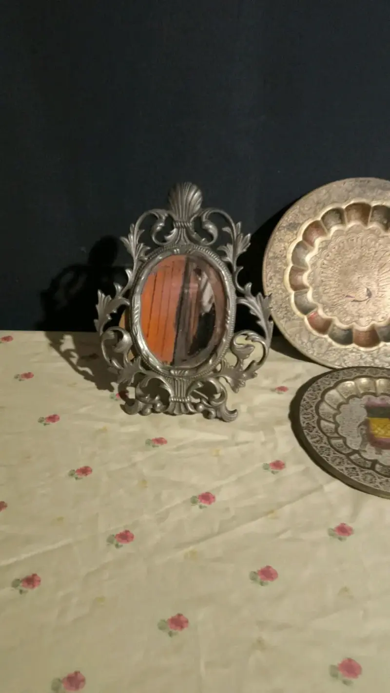 Set de Platos Decorativos de Metal con Marco - 2