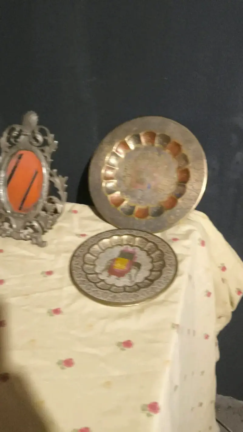 Set de Platos Decorativos de Metal con Marco - 4