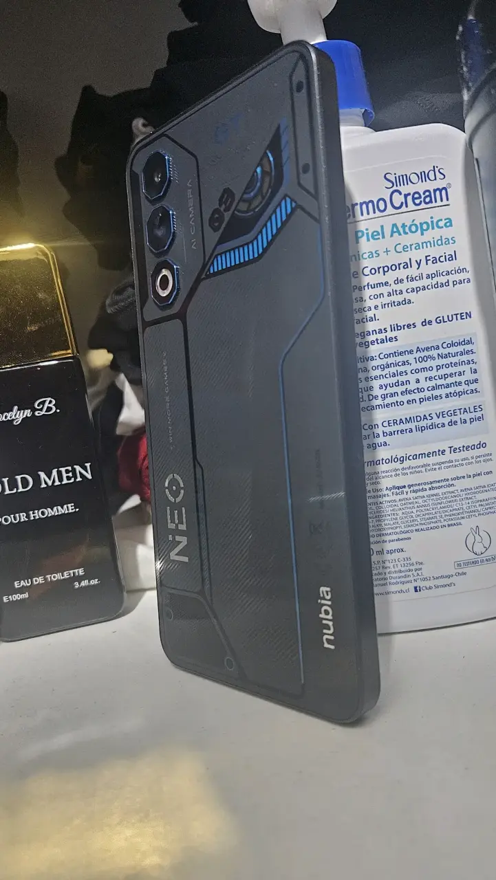 Celula/Smartphone Nubianeo3gt 5G con cargador - 2