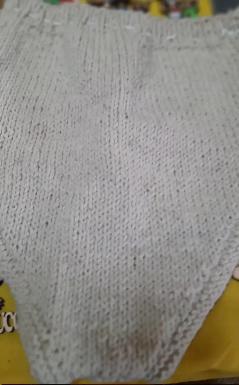 Calzones tejidos a mano en lana roja y gris - 2