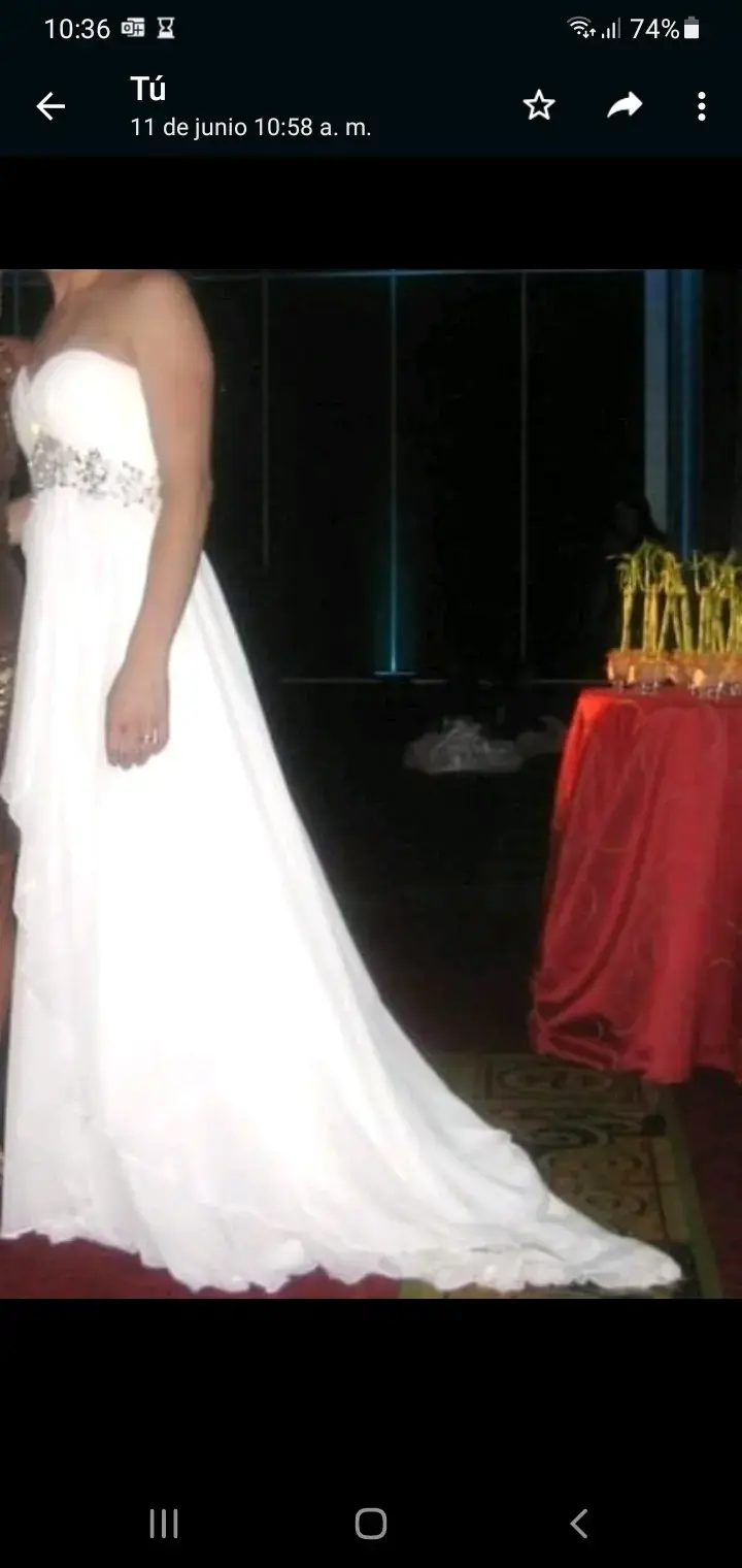 Vestido de novia blanco con detalles brillantes - 4