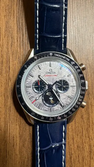 Reloj Omega Speedmaster Moonwatch Edición Especial - miniatura 1