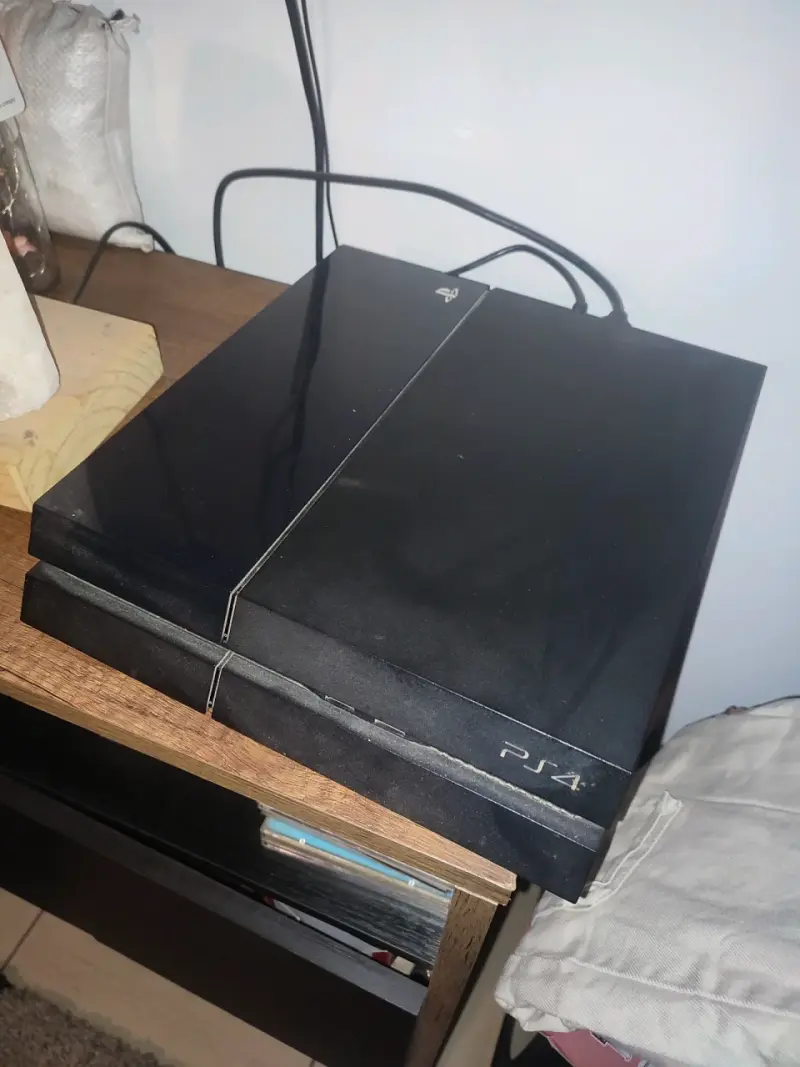 Consola PlayStation 4 en buen estado - 3
