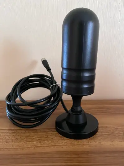 Antena de TV digital HD con base magnética - miniatura 4