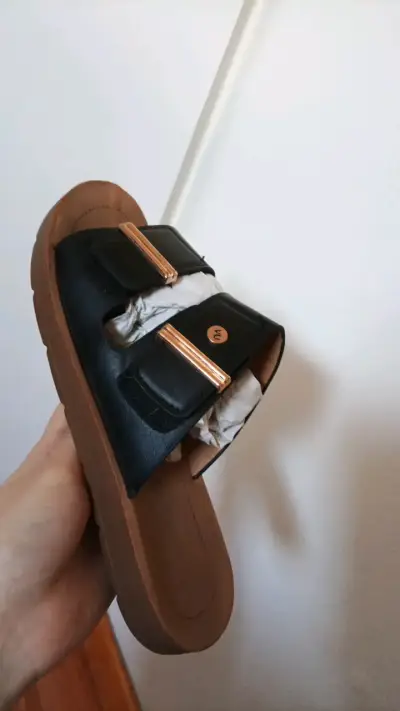 Sandalias planas marca VIA UNO - miniatura 2