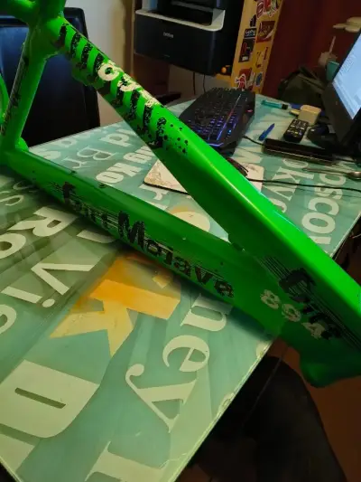 Cuadro de bicicleta verde para BMX - miniatura 2