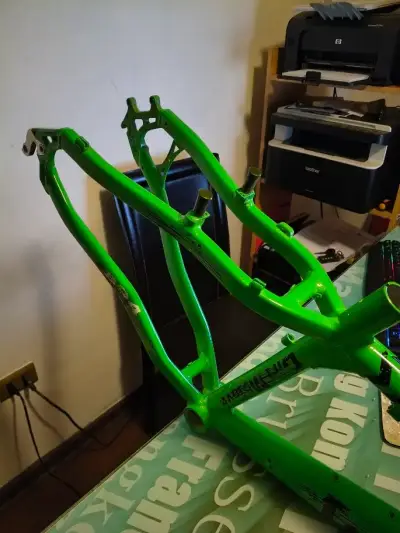Cuadro de bicicleta verde para BMX - miniatura 3