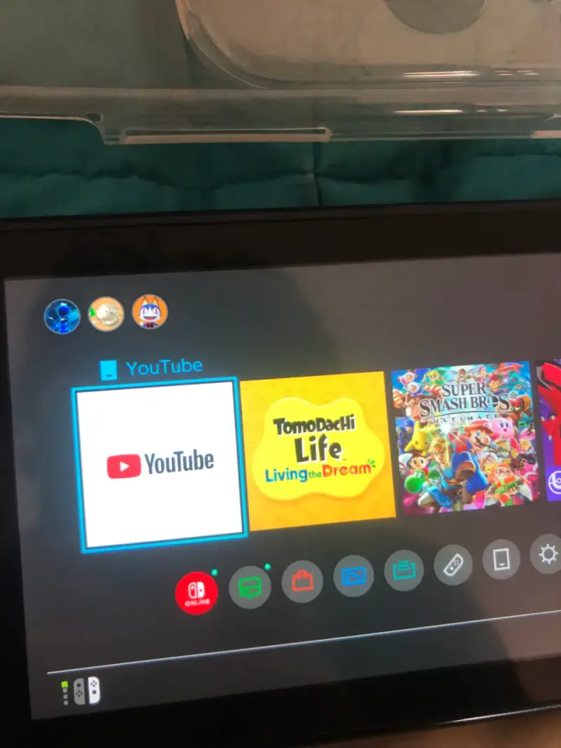Consola Nintendo Switch con accesorios - 2