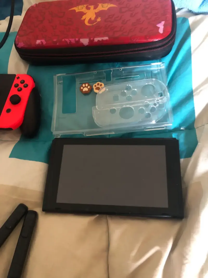 Consola Nintendo Switch con accesorios - 6