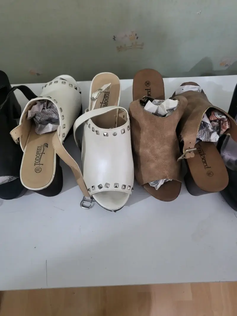 Lote de 5 pares Sandalias y Tacones para Mujer - 2