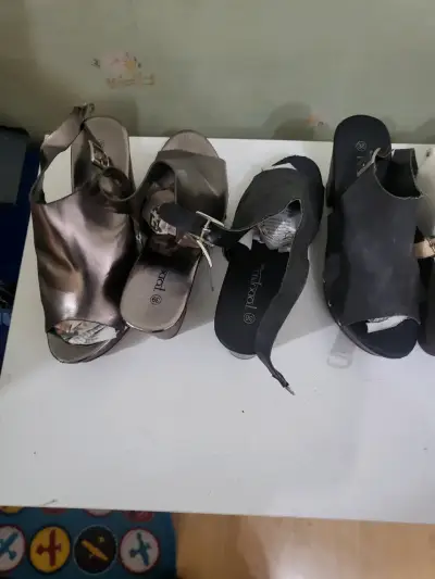 Lote de  5 pares Sandalias y Tacones para Mujer - miniatura 3