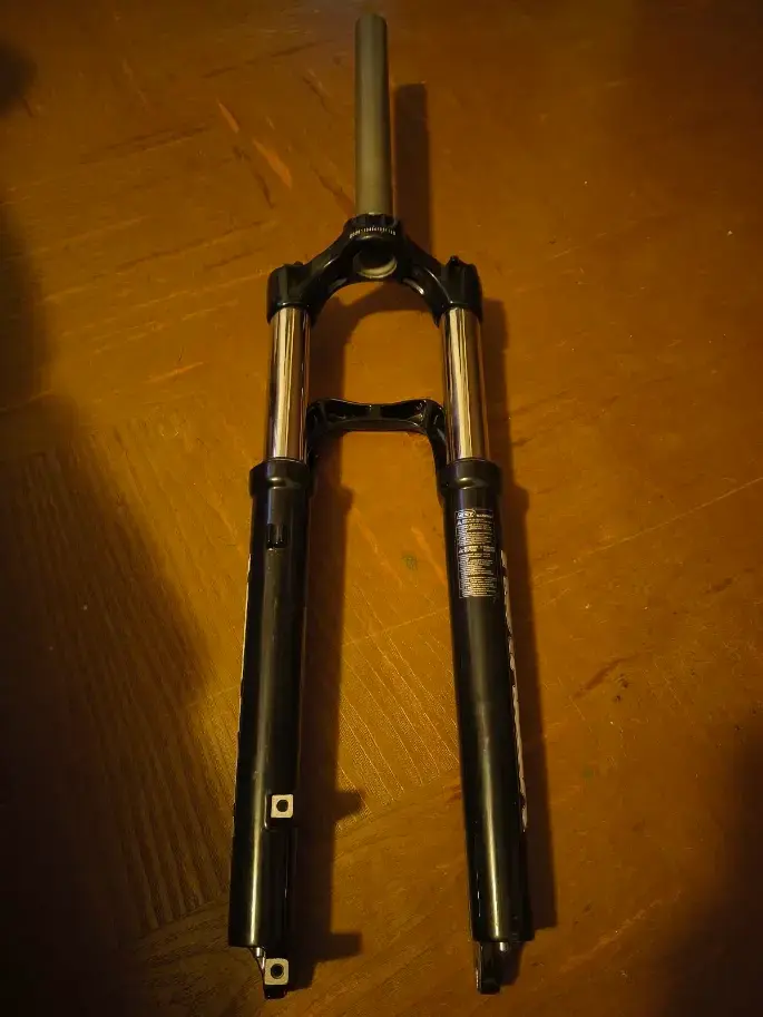 Horquilla de suspensión para bicicleta de montaña - 1