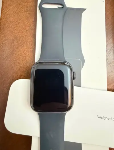 Apple Watch SE - miniatura 1