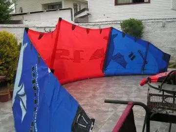 Cometa de Kitesurf Roja y Azul 15m - miniatura 1