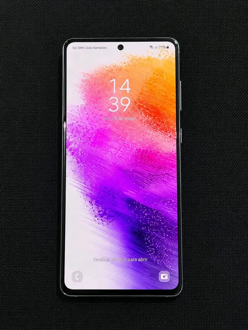 Samsung Galaxy A73 5G en buen estado - 2