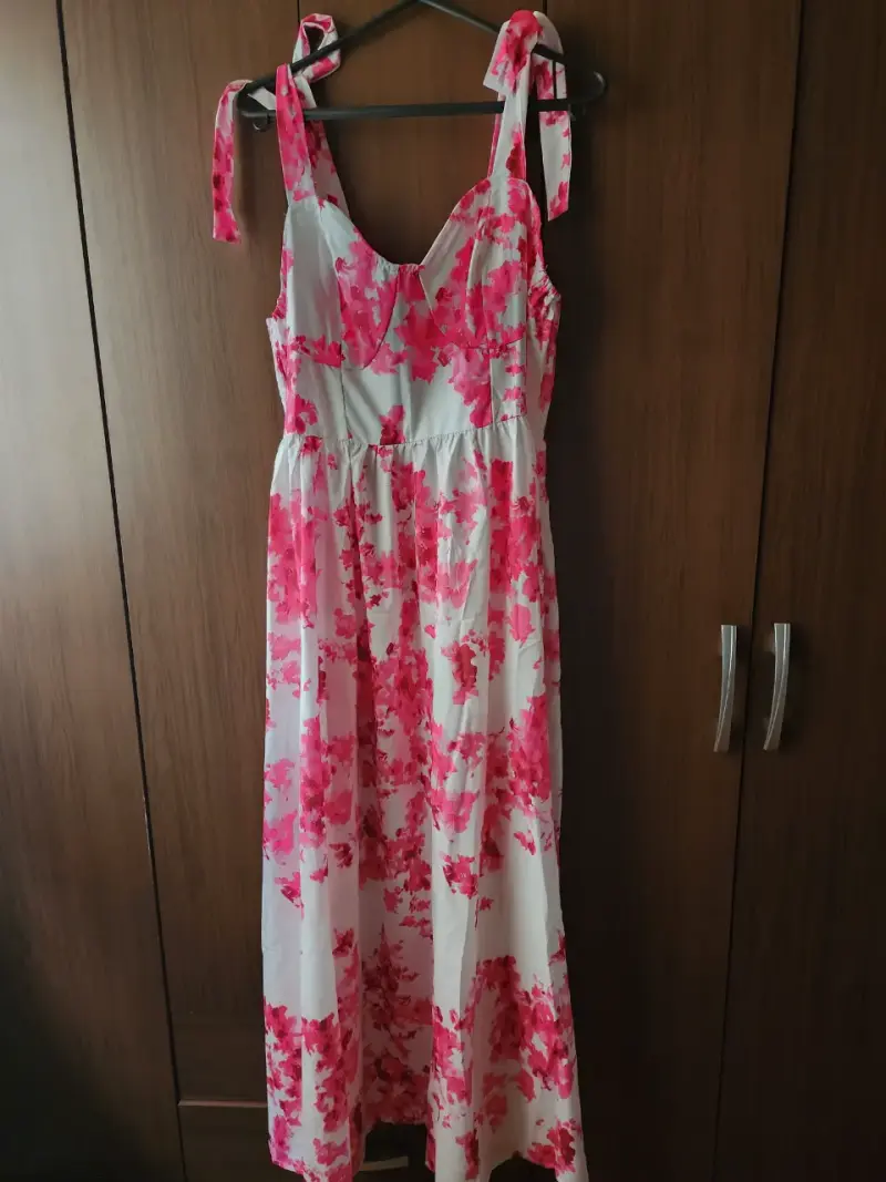 Vestido largo floral rosa con tirantes - 2