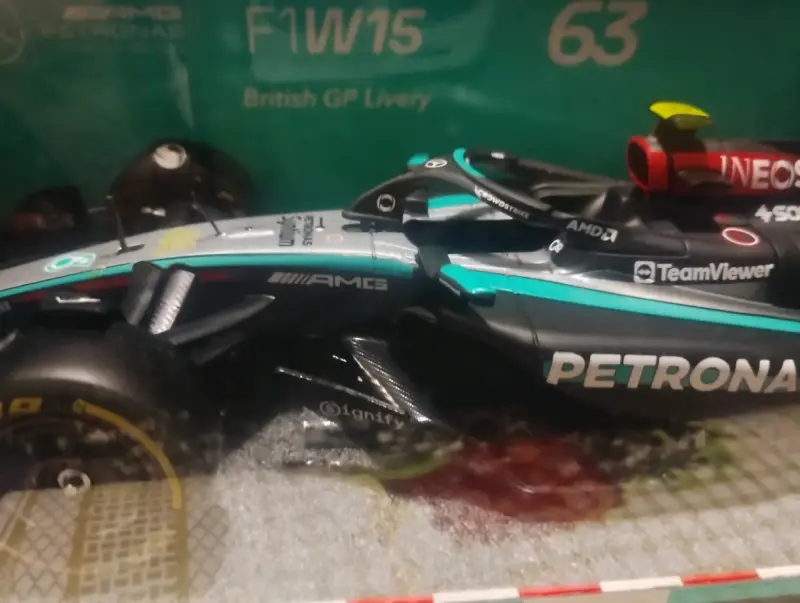 Modelos de autos a escala Huayra y Fórmula 1 - 4