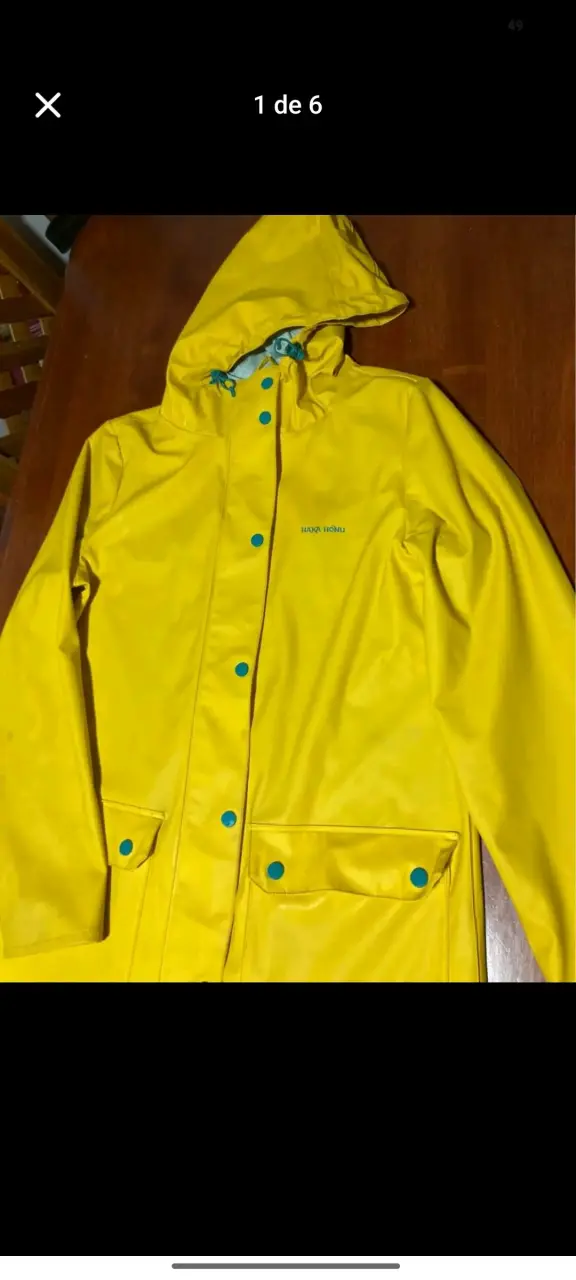 Impermeable amarillo Haka Honu con capucha - 1