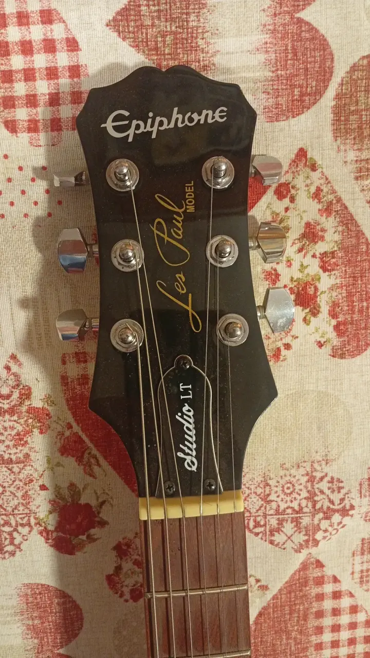 Guitarra eléctrica Epiphone studio LT - 3