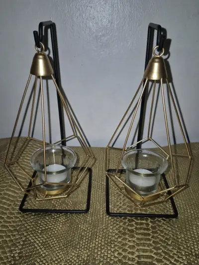 Portavelas metálicos dorados decorativos - miniatura 3
