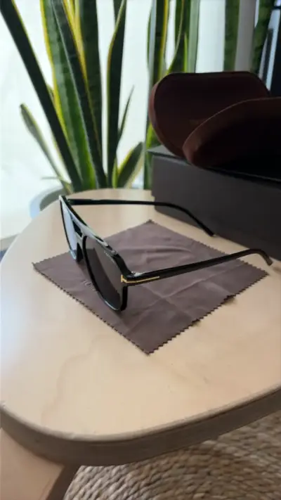 Gafas de Sol Tom Ford Negras con Estuche - miniatura 5