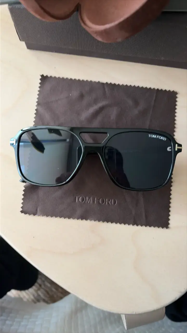 Gafas de Sol Tom Ford Negras con Estuche - 6