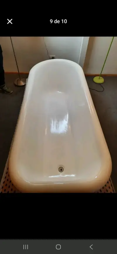 Bañera antigua de fierro fundido. - miniatura 2
