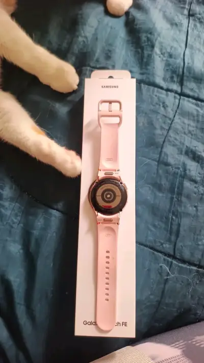 Reloj Samsung Galaxy Watch FE Rosado Nuevo - miniatura 1
