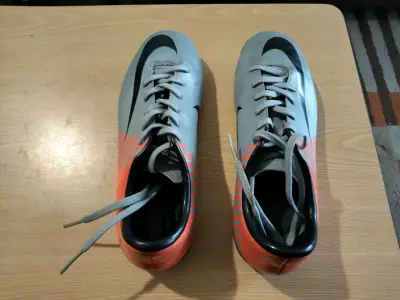 Zapatillas de fútbol Nike Mercurial 37.5 usadas - miniatura 1