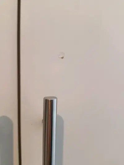Armario blanco con puertas y cajones - miniatura 6