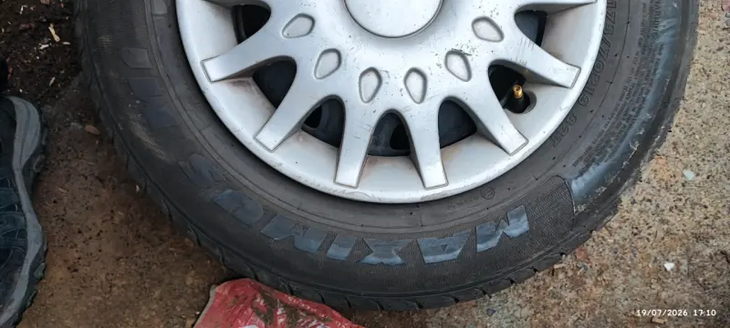 Neumáticos Maximus 175/70R13 usados en buen estado - 3