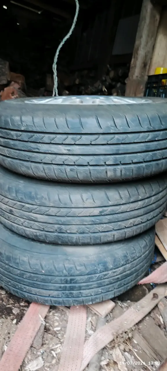 Neumáticos Maximus 175/70R13 usados en buen estado - 4