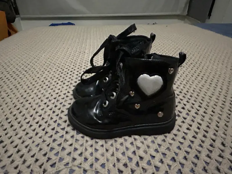 Botines negros para niña talla 25 - 2