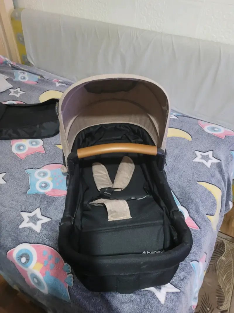 Coche de bebé Bebesit con capota beige - 4