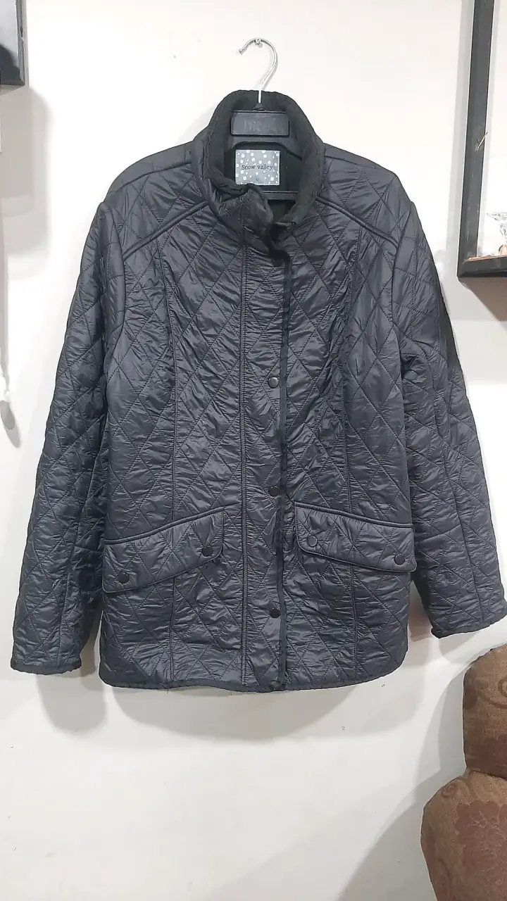 Chaqueta acolchada negra Snow Valley para mujer