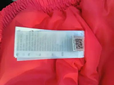Chaqueta Bomber Térmica Roja Adidas Essentials. - miniatura 4
