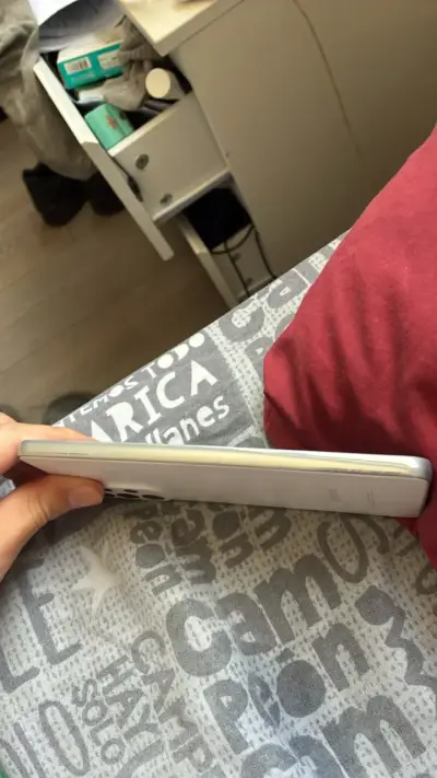 Samsung Galaxy A72 blanco en buen estado - miniatura 4