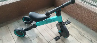 Triciclo infantil Scooop plegable azul - miniatura 3