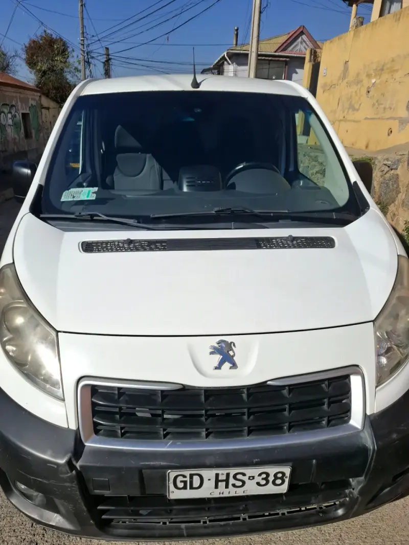 Furgón Peugeot Expert 2014 en buen estado - 1