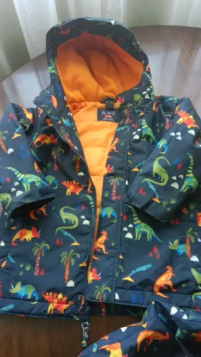 Conjunto de nieve infantil con diseño de dinosaurios - miniatura 2